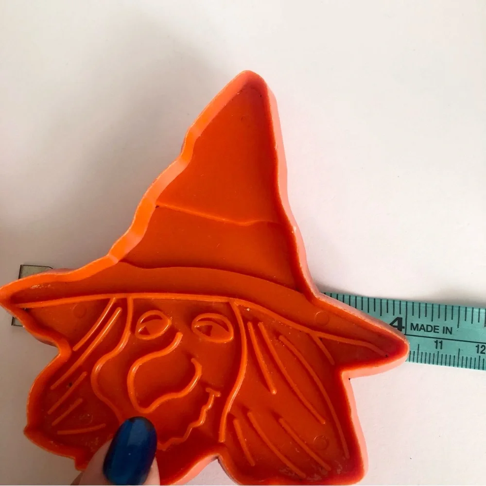 Witch and Cat Hallmark vintage cookie cutters Halloween Cut out cookies